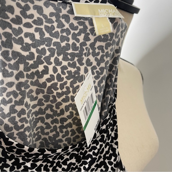 Michael Kors Black & White Abstract Blouse NEW WITH TAGS size Large - Picture 11 of 11